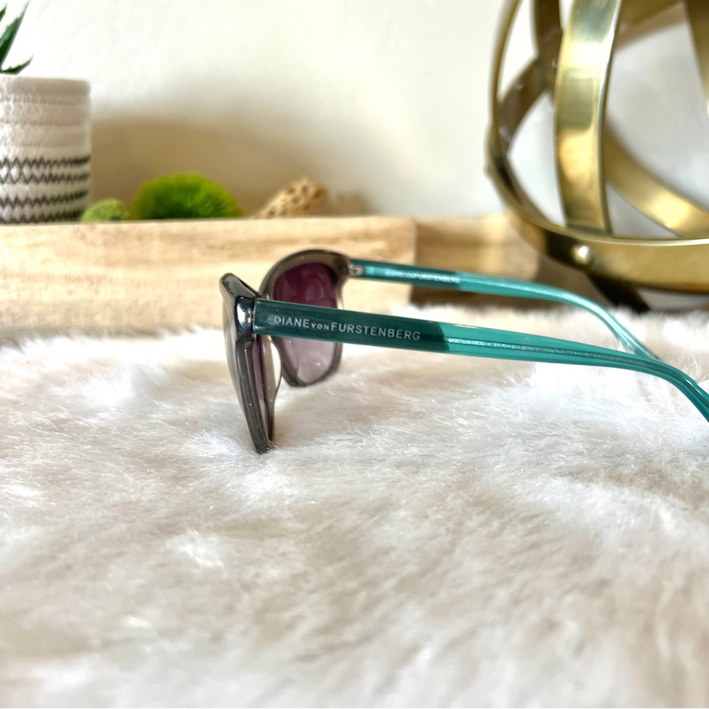 Diane Von Furstenberg Adele  Green Sunglasses #58 - Picture 3 of 7